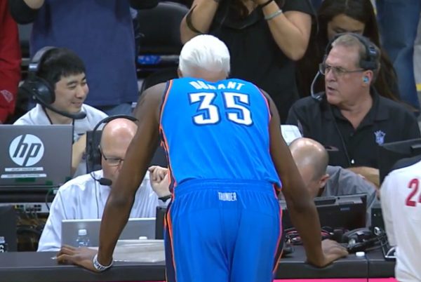 optical illusions basketball player 