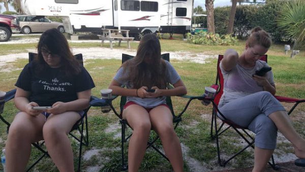 camping with smartphones